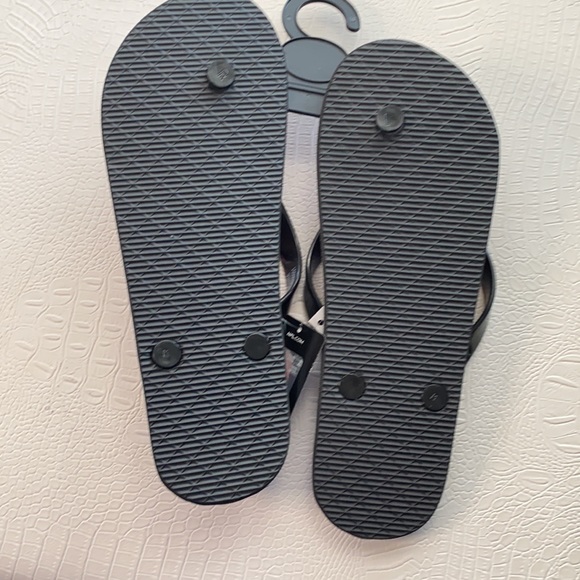 NWT Authentic NFL Fourty Niners Flip Flops - Picture 5 of 5